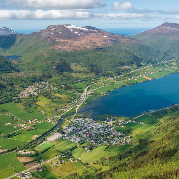 Oversiktbilde over Batnfjordsøra